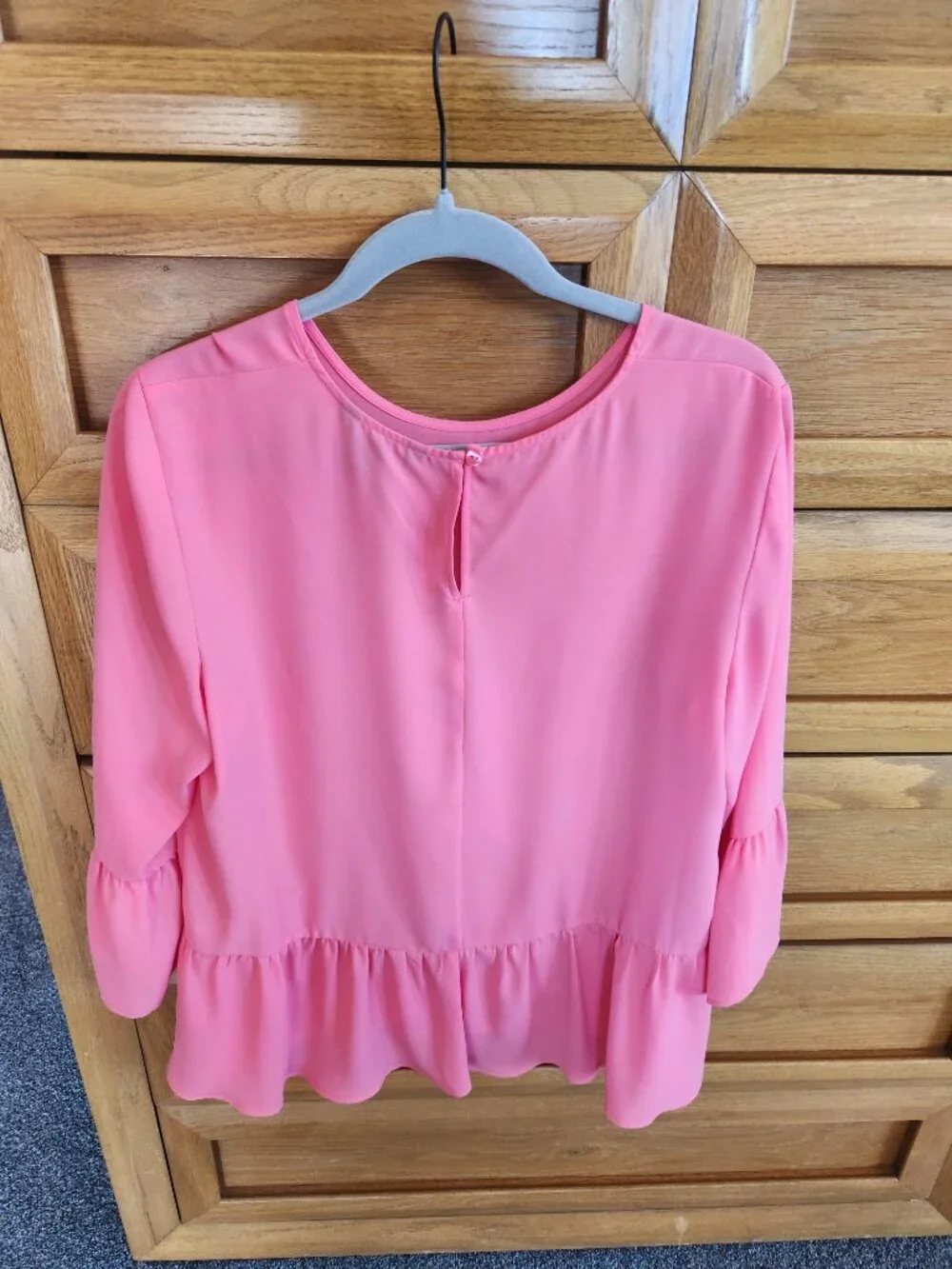 Banana Republic Coral Peplum Ruffle blouse Size L